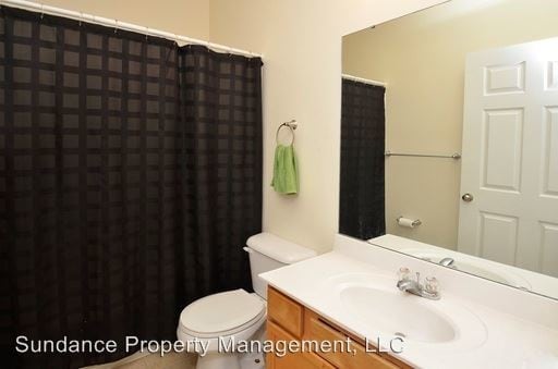Building Photo - 2700 University Ct