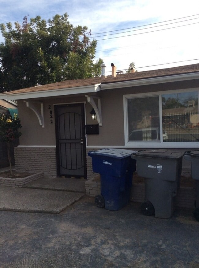 Building Photo - Beautiful home. Apply today!