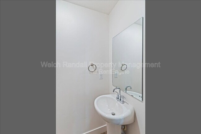 Building Photo - 1173 Shady Brook Ln S