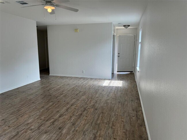 Building Photo - 12415 Jamie Dr