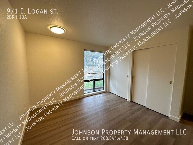 Building Photo - Beat this location!  At base of Boise Foot...