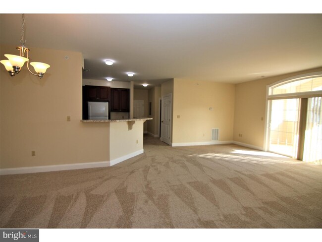 Building Photo - 1655 Kenton Rd