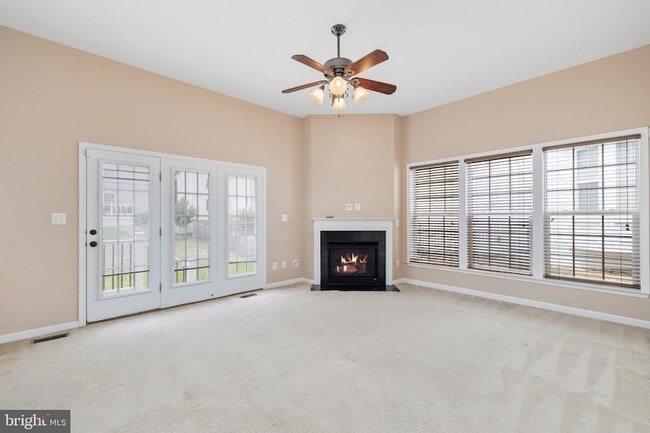 Building Photo - 9036 Woodpecker Ct