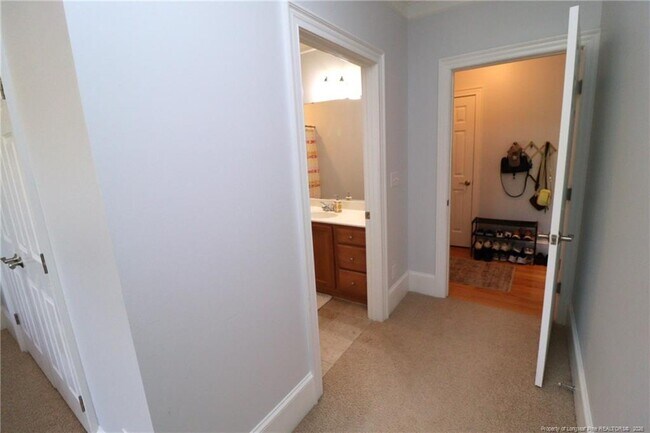 Building Photo - 933 Portstewart Dr