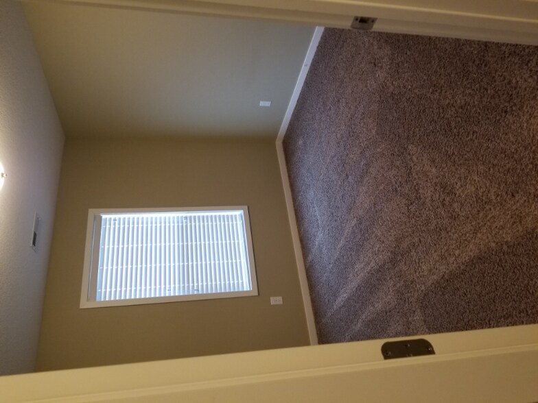 Building Photo - 9061 Burkwood Dr