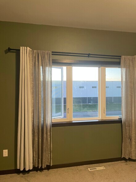 Building Photo - 2186 Rolling Green Trl