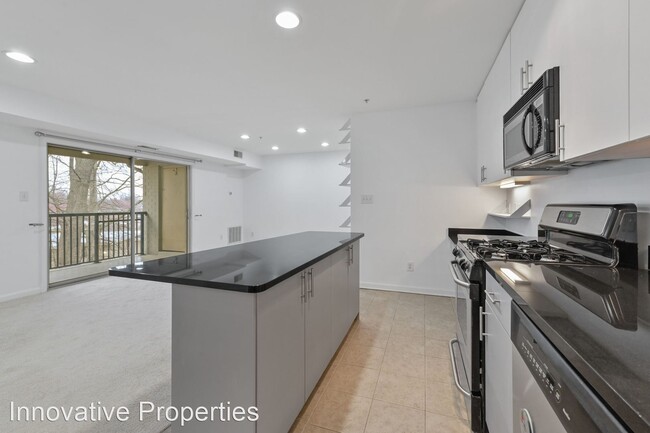Building Photo - 2 br, 2 bath House - 1103 Primrose Court #302