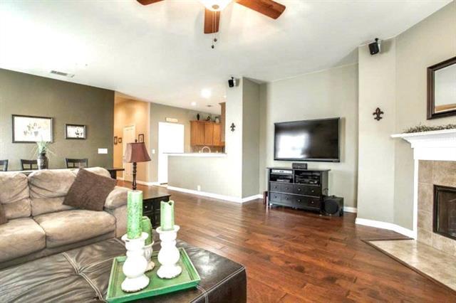 Building Photo - 216 Cliffbrook Dr