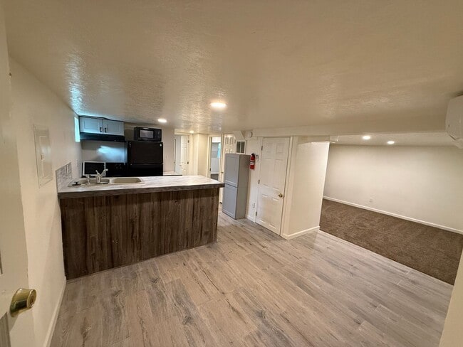 Building Photo - (2017 8th Ave)