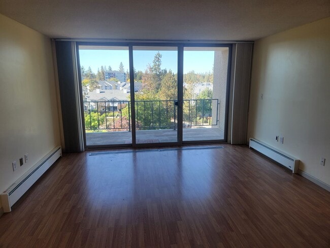 Building Photo - 1 Bedroom Condo In Secure Access Building ...