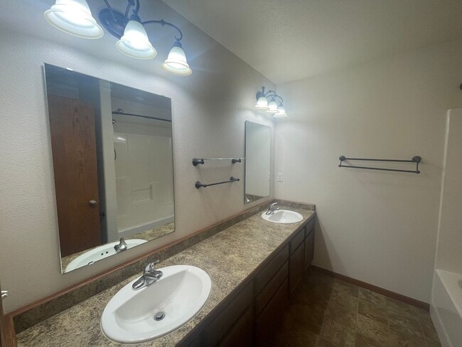 Building Photo - Live Large in This Amenity-Packed 4BR Home!