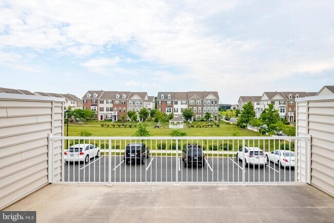 Building Photo - 44104 Turf Field Square