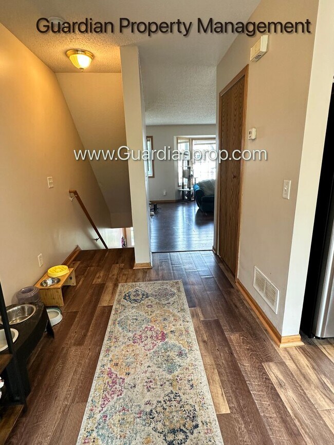 Building Photo - 16505 Timber Crest Dr SE