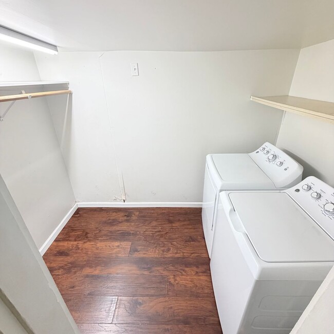 Building Photo - 18002 E Boone Ave