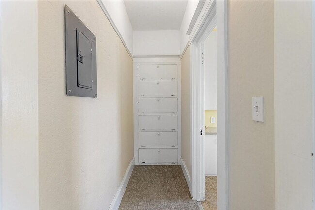 Building Photo - San Jose Ave. 2300/2302