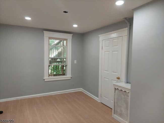 Building Photo - 138 Watchung Ave