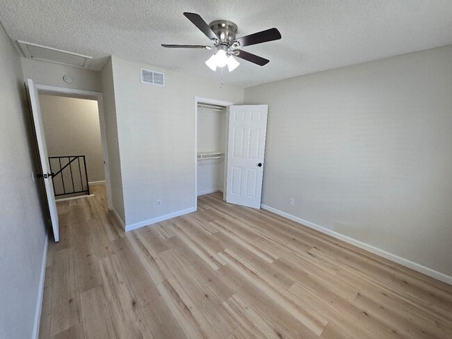 Building Photo - 5640 Birchmont Dr