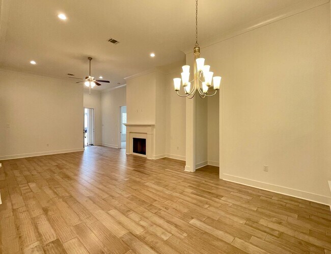 Building Photo - 25279 Burlington Dr