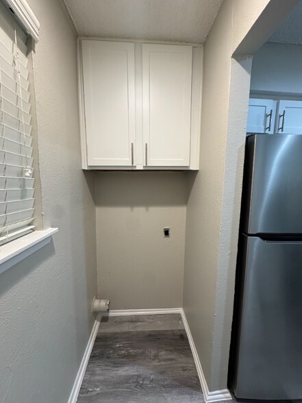 Building Photo - 2010 Estrada Pkwy