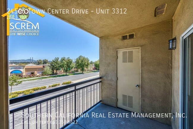 Building Photo - 24595 Town Center Dr