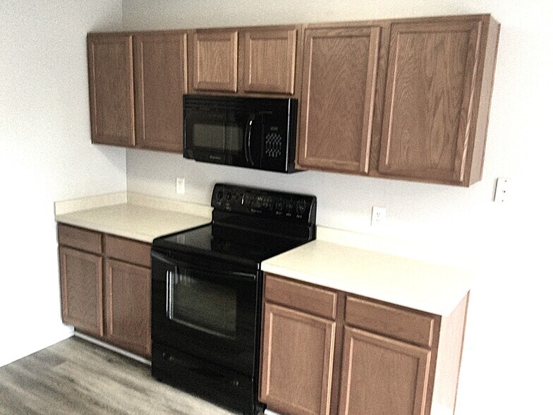 Building Photo - 422 Sea Breeze Dr