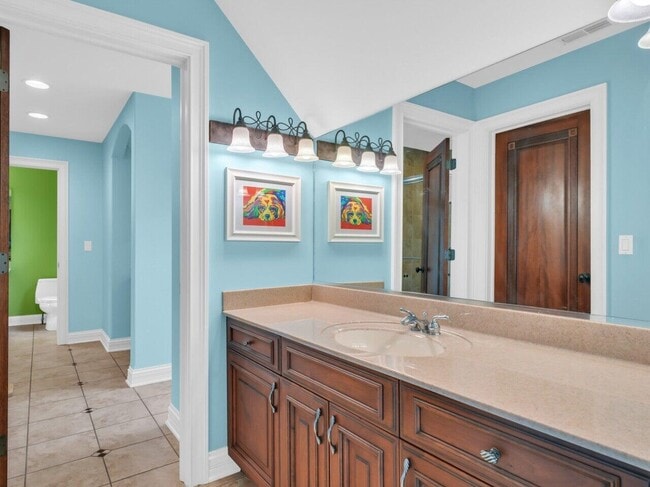 Building Photo - 106 Michigan Ct