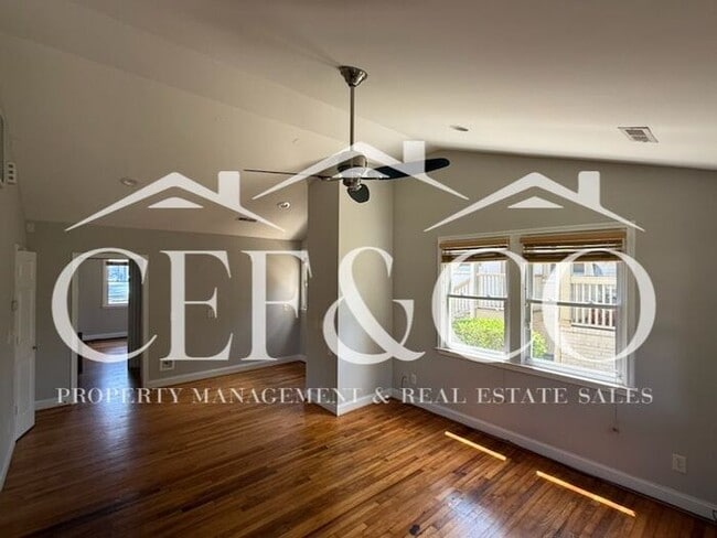 Building Photo - Spacious home now available! - Price Impro...