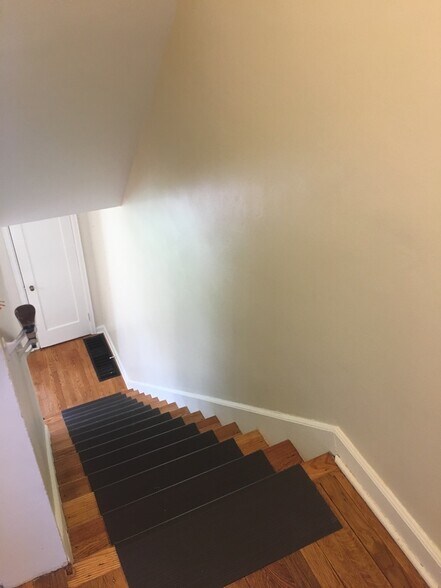 Building Photo - 1869 N Star Rd