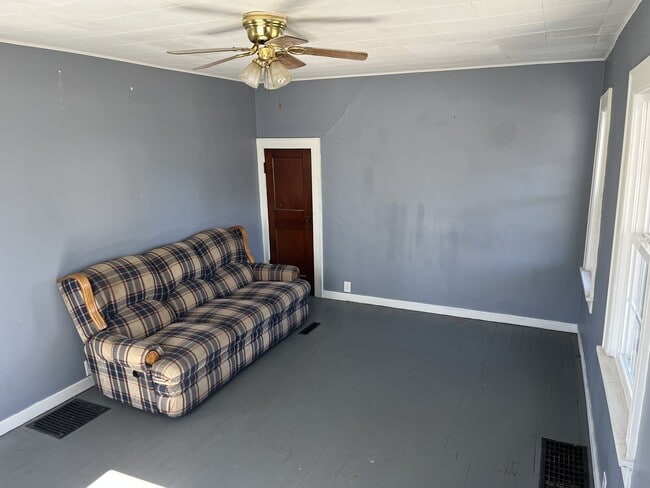 Building Photo - 509 S 18th St