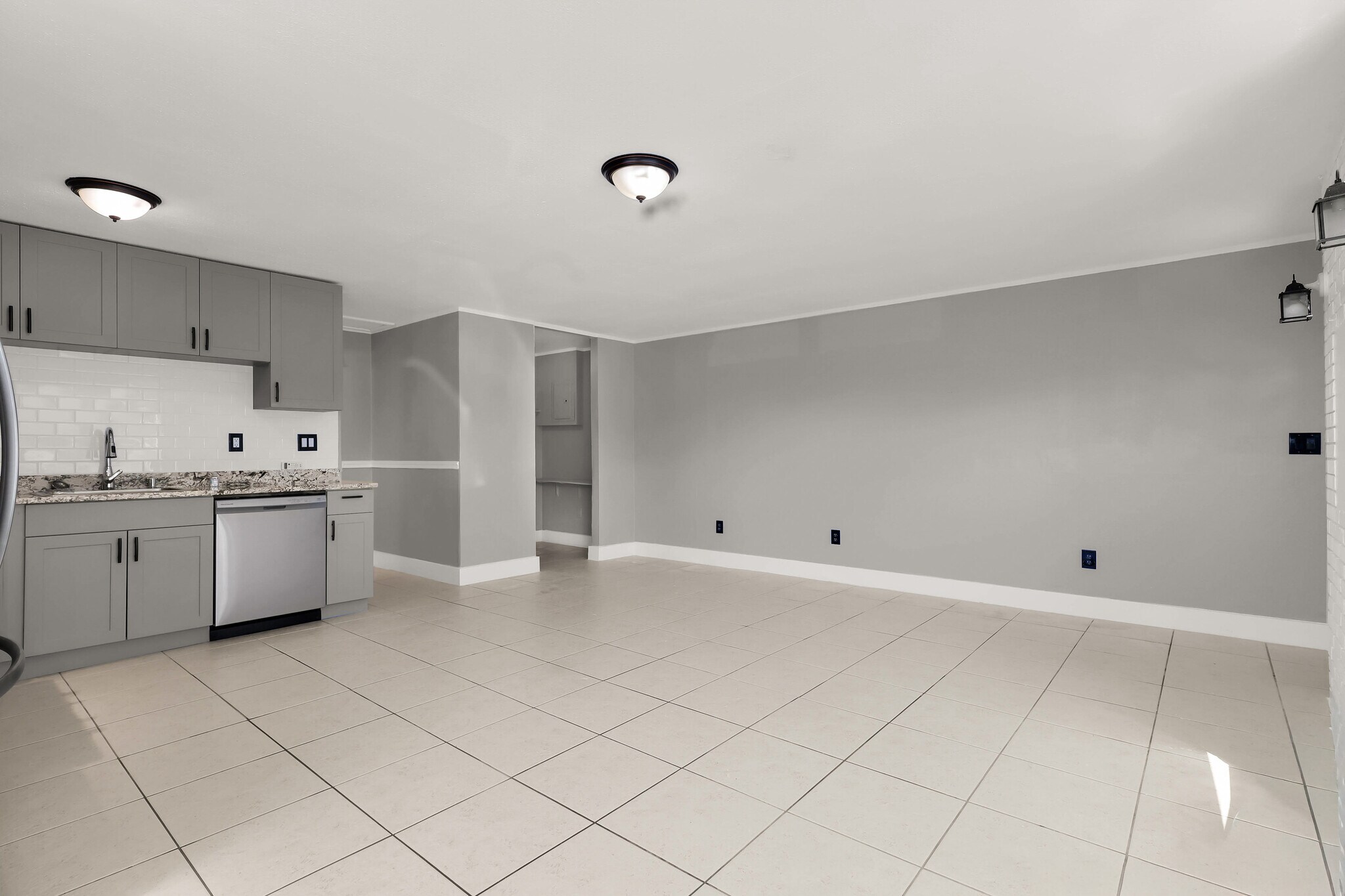 Large and roomy space with plenty of natural light - 249 SW 12th St