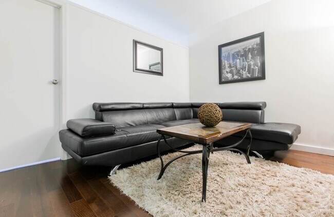 Primary Photo - 401 East 34th Street