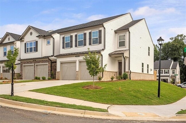 Building Photo - 5740 Thornton Dr