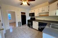 Building Photo - 2 Proctor Pl