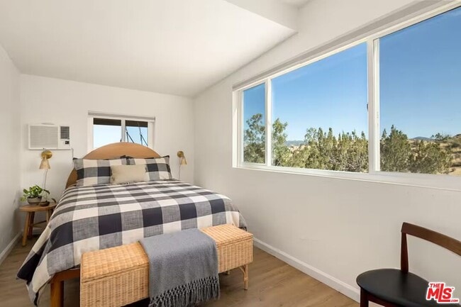 Building Photo - 6036 Chula Vista Ave