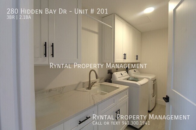 Building Photo - 280 Hidden Bay Dr