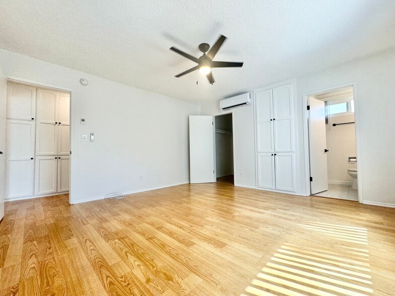 Building Photo - 930 S Shenandoah St