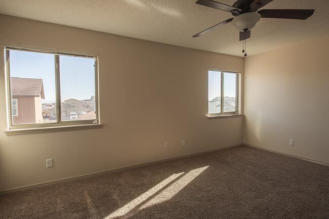 Building Photo - STYLISH NORTHEAST EL PASO HOME FOR RENT