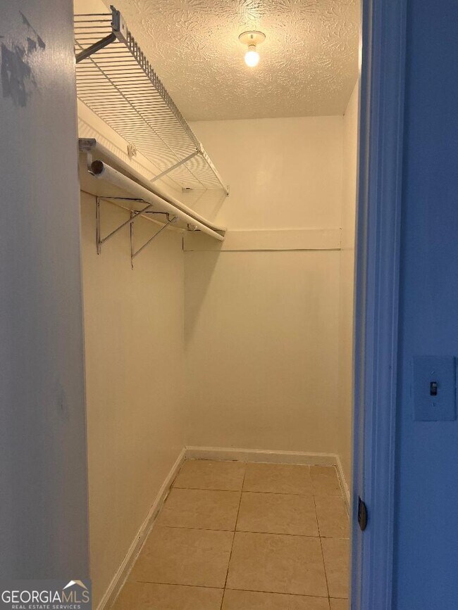 Building Photo - 10283 Richfield Ct