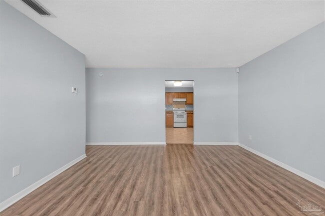 Building Photo - 10150 Guidy Ln
