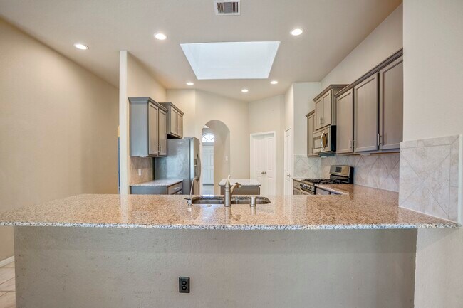 Building Photo - 5319 Claymore Meadow Ln