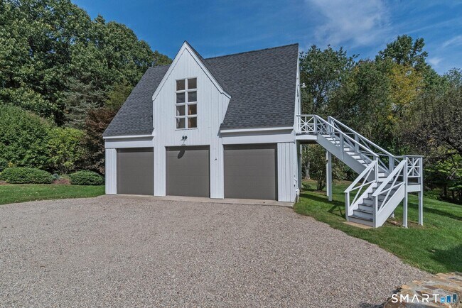 Building Photo - 150 Lonetown Rd