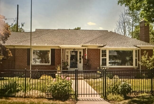 Building Photo - 1754 Cornell Cir