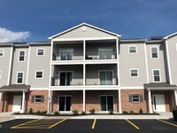 Building Photo - 809 E Main St