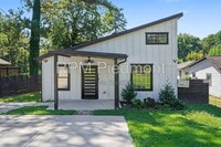 Building Photo - 2822 Waters Rd SW