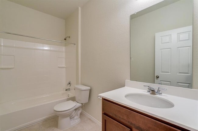 Building Photo - 273 La Dera Dr