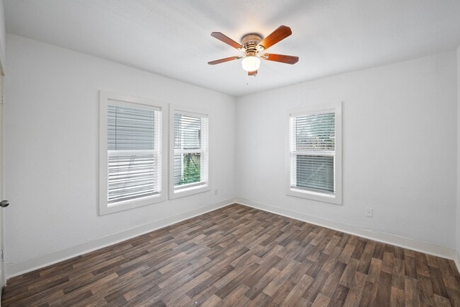 Building Photo - 5110 Avenue H
