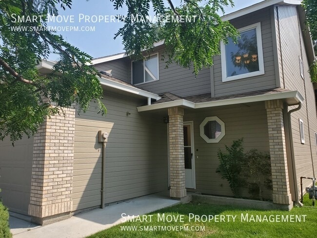 Primary Photo - 2574 Sumac Ln