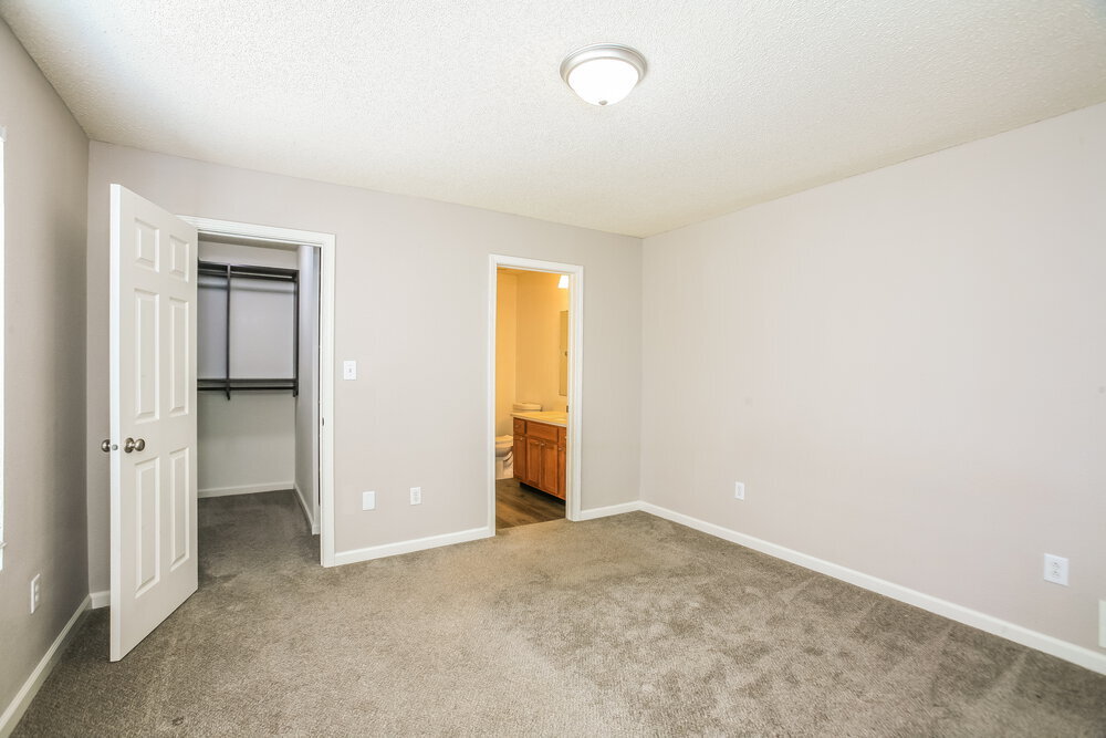 Building Photo - 5614 Sweet River Dr