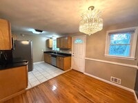 Building Photo - 47 Beechwood Rd