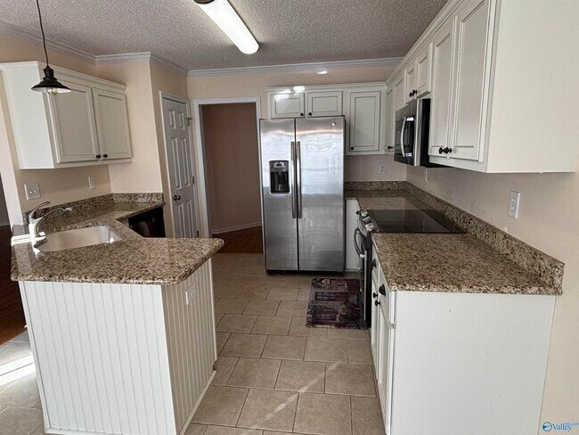 Building Photo - 140 Freedom Way